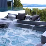 Premium Penthouse *