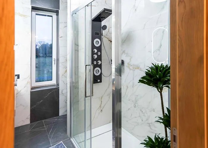 Premium Penthouse *