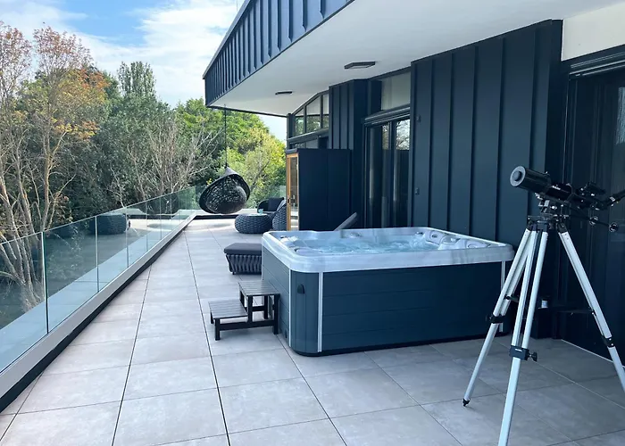 Premium Penthouse *